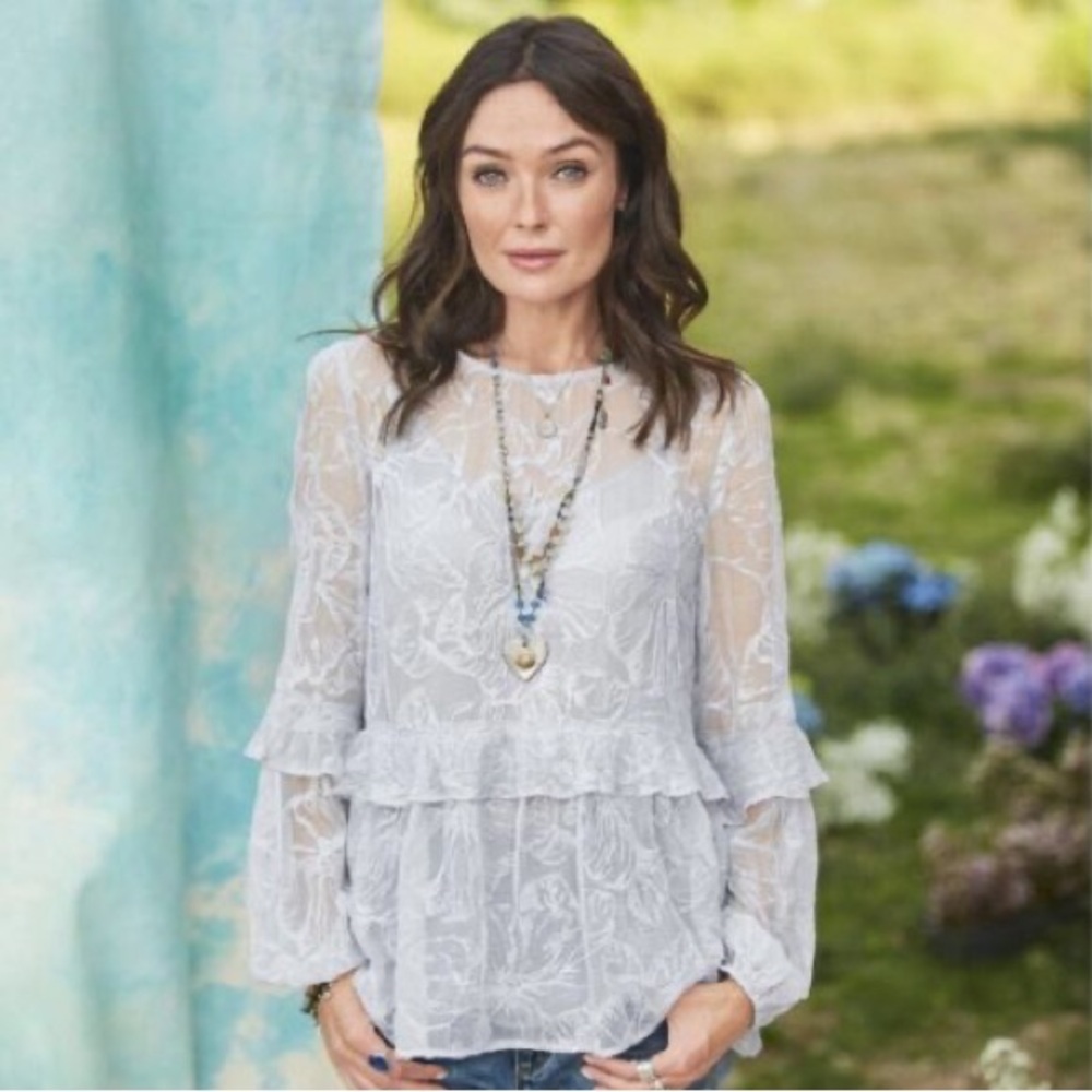 Sundance White Flutter Sleeve Ruffled Blouse